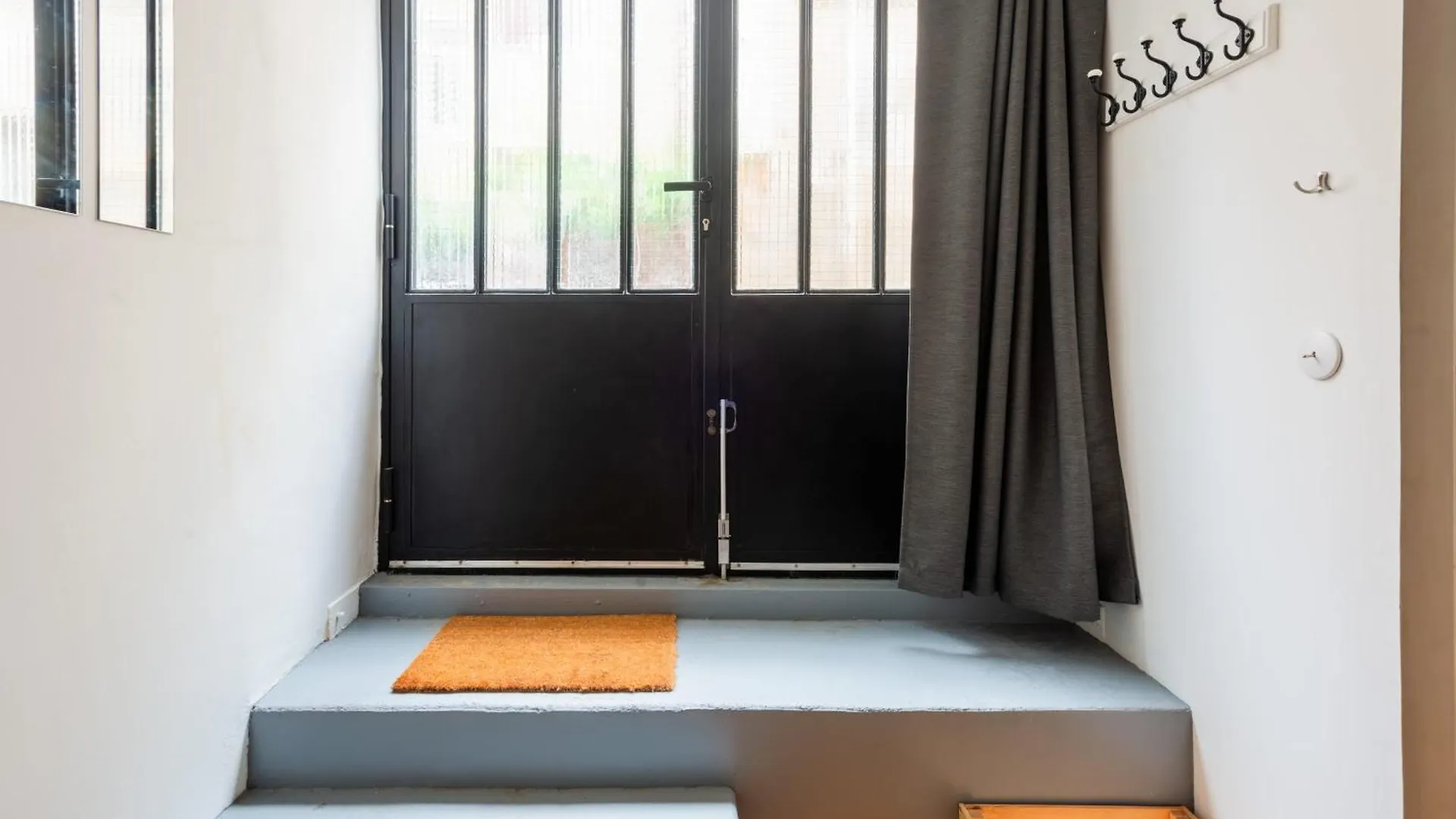Stylish Canal Saint-martin Apartment *
